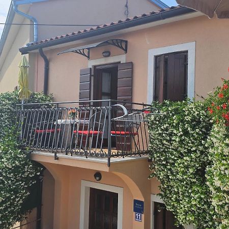 Alda-App Apartment Funtana Exterior photo