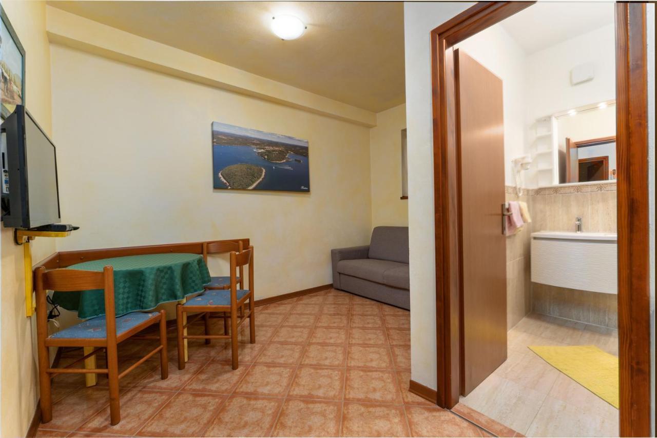 Alda-App Apartment Funtana Exterior photo